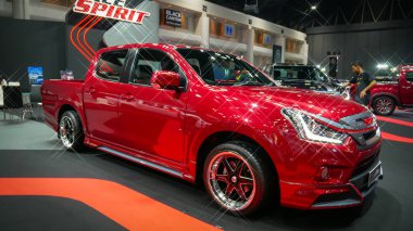 Bangkok - Temmuz 5: Bangkok Uluslararası Auto Salon 2018, en büyük ve en görkemli modifiye otomobil ve otomobil aksesuarları show Bangkok, Tayland, modifiye Araba Fuarı.