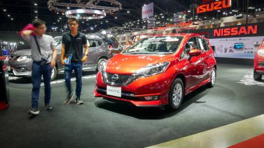 Bangkok - Temmuz 5: Bangkok Uluslararası Auto Salon 2018, en büyük ve en görkemli modifiye otomobil ve otomobil aksesuarları show Bangkok, Tayland, modifiye Araba Fuarı.