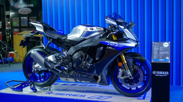Bangkok - Temmuz 5: Bangkok Uluslararası Auto Salon 2018, en büyük ve en görkemli modifiye otomobil ve otomobil aksesuarları show Bangkok, Tayland, modifiye Araba Fuarı.