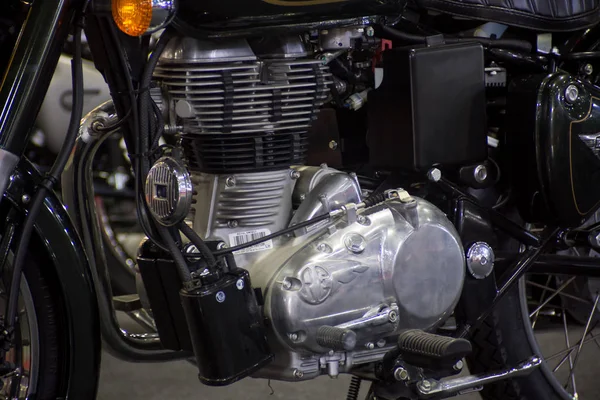 Bangkok - Temmuz 5: Royal modifiye motosiklet gösterisi Bangkok Uluslararası Auto Salon 2018, en büyük ve en görkemli modifiye otomobil ve otomobil aksesuarları show Bangkok, Tayland.