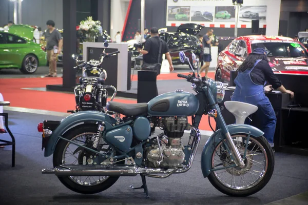 Bangkok - Temmuz 5: Royal modifiye motosiklet gösterisi Bangkok Uluslararası Auto Salon 2018, en büyük ve en görkemli modifiye otomobil ve otomobil aksesuarları show Bangkok, Tayland.