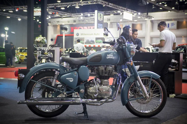 Bangkok - Temmuz 5: Royal modifiye motosiklet gösterisi Bangkok Uluslararası Auto Salon 2018, en büyük ve en görkemli modifiye otomobil ve otomobil aksesuarları show Bangkok, Tayland.