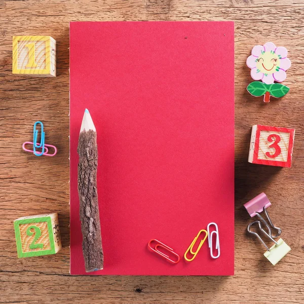 Cuaderno Accesorios Sobre Mesa Madera Vieja Concepto Educación — Foto de Stock