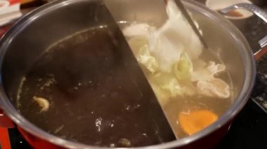 Shabu suki güvecini kapat..