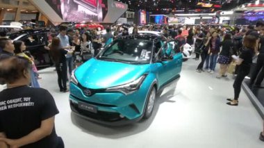 Bangkok, Tayland - Aralık, 10 2018: Yeni araba Tayland Uluslararası Motor Expo 2018 ekranda