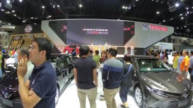 Bangkok, Tayland - Aralık, 10 2018: Yeni araba Tayland Uluslararası Motor Expo 2018 ekranda