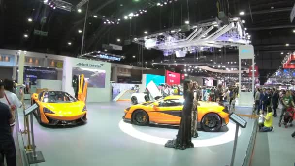 泰国曼谷 2018年12月10日 迈凯轮车展于2018年12月10日在泰国曼谷举行 2018年泰国国际汽车博览会2018年汽车博览会 — 图库视频影像