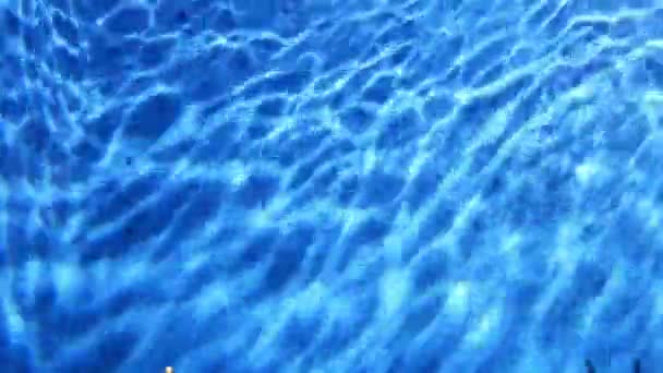 Lumière Sous Marine Réfléchie Dans Réservoir Eau — Video