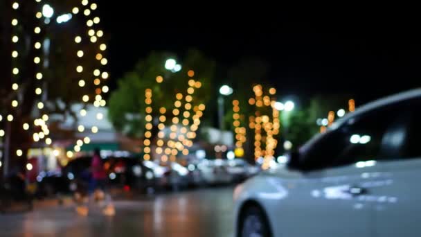 Posto Gasolina Desfocado Com Carros Pessoas Natal Festival Luz — Vídeo de Stock