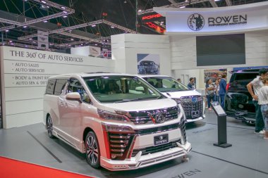 The 40th Tayland Uluslararası motor show 'da Rowen araba