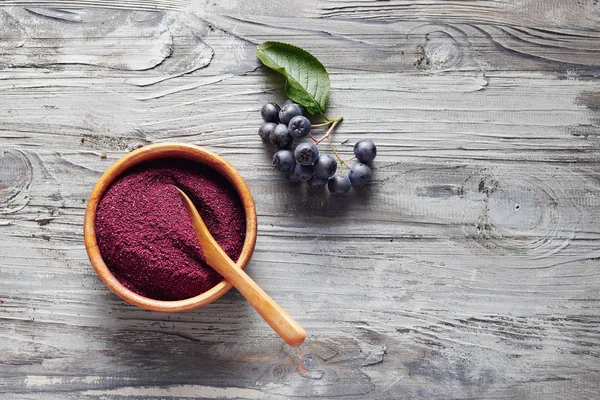 Polvo Aronia Orgánica Tazón Con Bayas Aronia Fresca Mesa — Foto de Stock