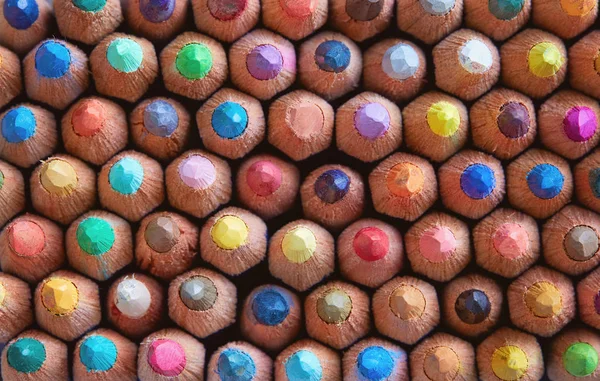 Full frame shot van multi gekleurde potloden — Stockfoto