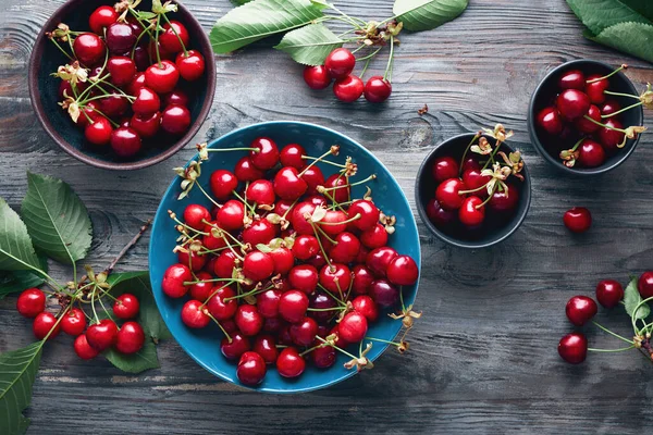 Bol Cerises Plein Cerises Fraîches Haut — Photo