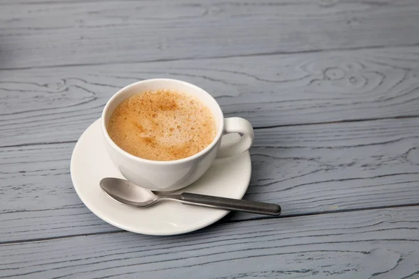 Tahta Bir Masada Bir Fincan Siyah Coffe — Stok fotoğraf