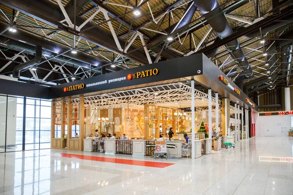 러시아 모스크바 2019년 08일 셰레메티예보 국제공항 터미널 레스토랑 — 스톡 사진