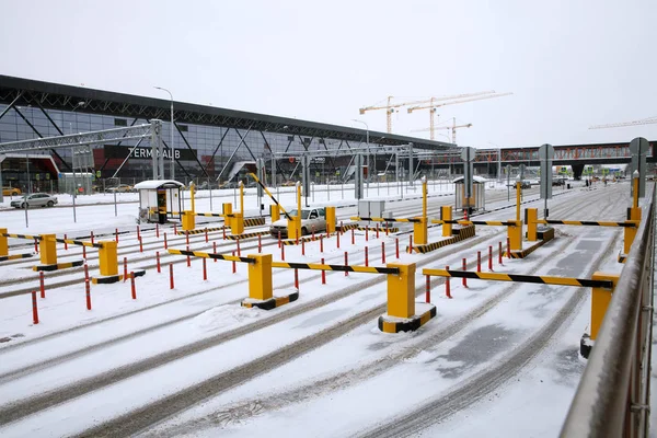 Moscú Rusia Enero 2019 Entrada Zona Aparcamiento Terminal Del Aeropuerto —  Fotos de Stock