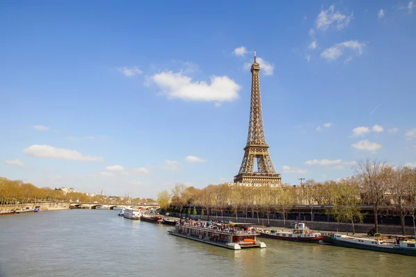 París Francia Marzo 2019 Vista Del Sena Desde Puente Bir —  Fotos de Stock