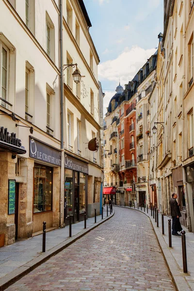 法国巴黎 2019年3月27日 巴黎历史上著名的加兰德街的Le Chat Huant商店 — 图库照片