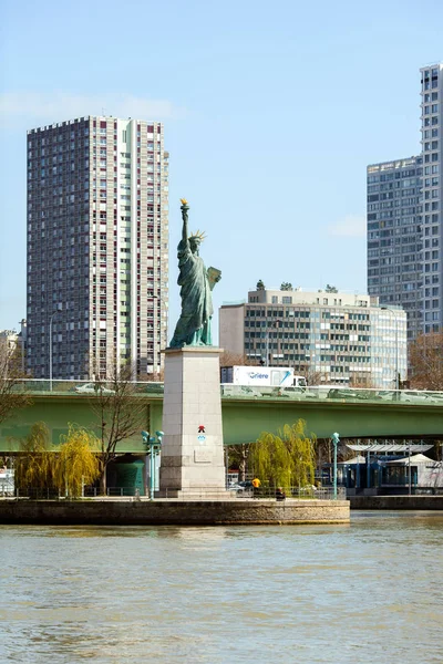 Paryż Francja Marca 2019 Statua Wolności Wyspie Łabędzi Zdjęcia Stockowe bez tantiem