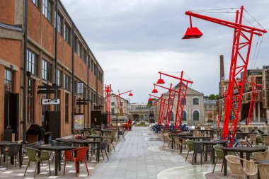 Tallinn, Estonya - 07 Haziran 2020: Noblessner limanındaki Cafe ve Sanat Merkezi