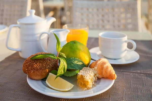 Desayuno Con Fruta Terraza — Foto de Stock