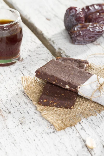 Close Van Lekkere Rauwe Bars Van Vijgen Noten — Stockfoto