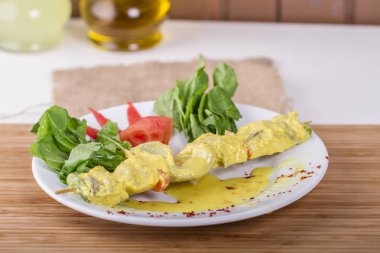 bush-kabak şaşlık salata ile servis, yakın çekim