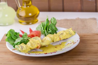 bush-kabak şaşlık salata ile servis, yakın çekim