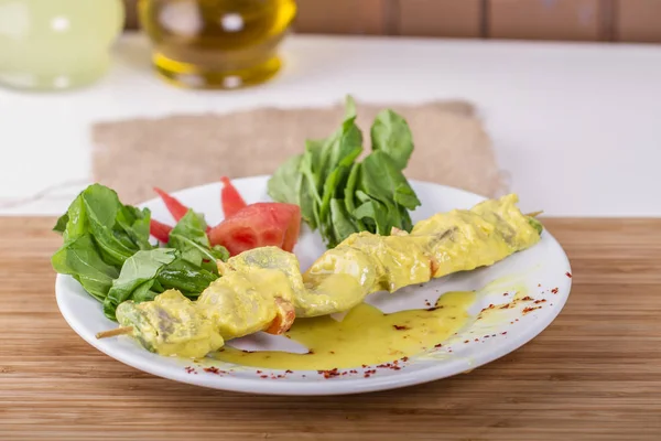 bush-kabak şaşlık salata ile servis, yakın çekim