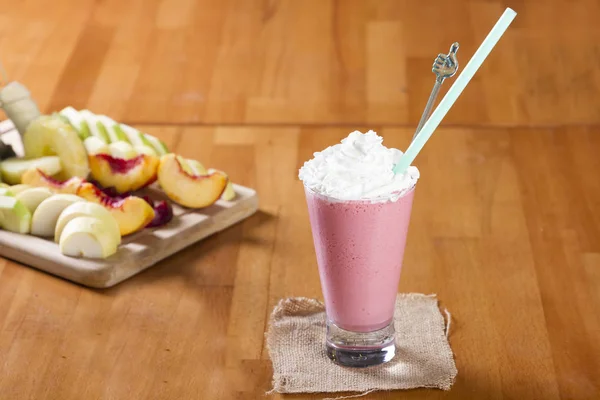 Delicioso Smoothie Morango Saudável Copo Coquetel Com Geléia Baga Frutas — Fotografia de Stock