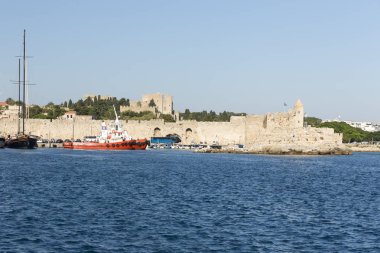 Rhodes, en büyük ve en popüler ada oniki olduğunu.