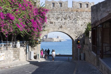 Rhodes, Yunanistan - 26 Ağustos 2017: ünlü eski, Rodos şehrine
