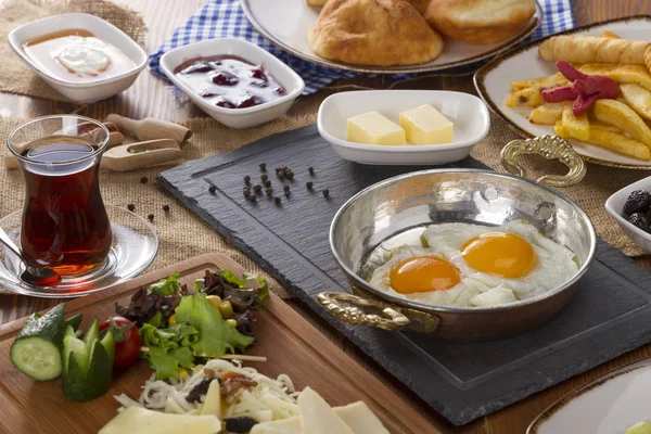 Rico Delicioso Desayuno Tradicional Turco Árabe Que Sirve Mesa Madera — Foto de Stock