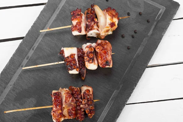 sopa üzerinde Izgara ahtapot adet 