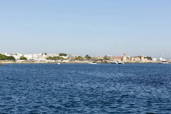 Rhodes, en büyük ve en popüler ada oniki olduğunu.