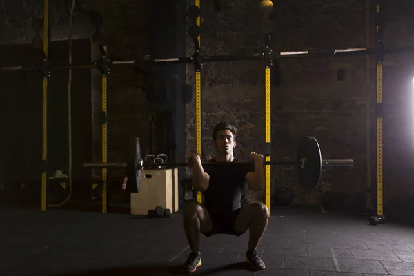 Young Athlete Training Heavy Barbell Gym Dark Photography Concept Copy — Stock Photo, Image