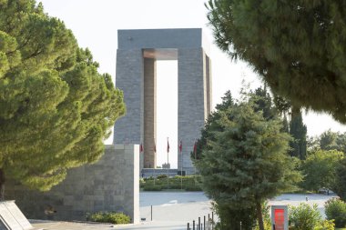 Çanakkale Şehitler Anıtı Çanakkale Boğazı için karşı. Birinci Dünya Savaşı sırasında Aralık 1915 Nisan 1915 gerçekleşti Gelibolu Savaş, katılan Türk askerleri. 