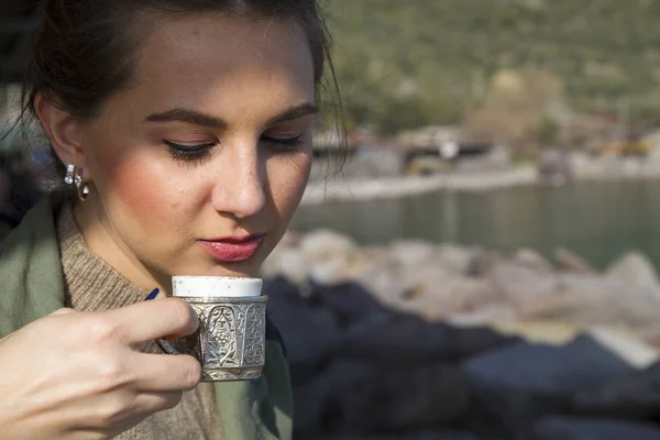 Portrait Woman Cup Aromatic Coffee — Stock Photo, Image