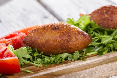 geleneksel Türk yemeği etli görünümünü kapat