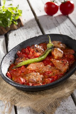 siyah kase hizmet jalapeno biber ile çanak görünümü kadar yakın