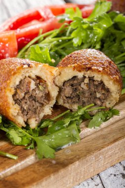 geleneksel Türk yemeği etli görünümünü kapat