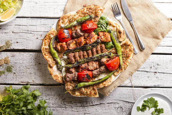 Close View Tasty Dish Meat Served Wooden Background — Stock Photo, Image