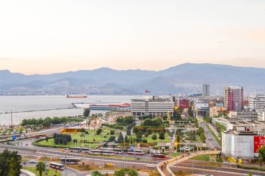 Izmir, Türkiye - 15 Ağustos 2017: Güzel doğal kenti Izmir, Türkiye