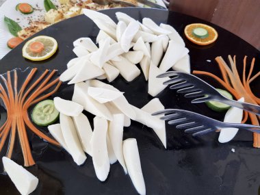 Düzenlenmiş lezzetli aperatifler görünümünü kapat