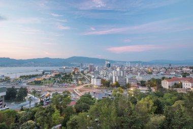 Izmir, Türkiye - 15 Ağustos 2017: Güzel doğal kenti Izmir, Türkiye