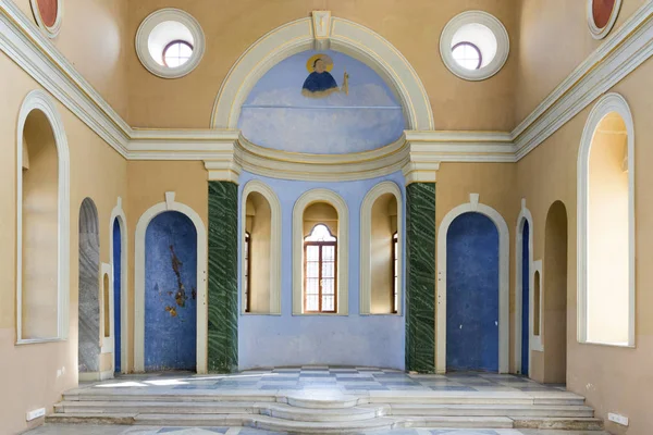 Izmir, Türkiye - 03 Kasım 2018: Basmane Ayavukla kilisesinde