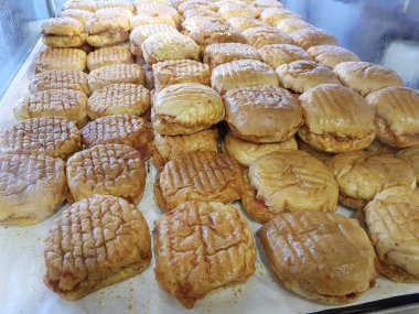 görücü usulü pişmiş hamburger ekmek görünümü kapatın