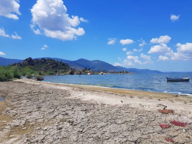 Akyaka, Türkiye - 21 Mayıs 2017: Ege ilinin doğal görünümünü
