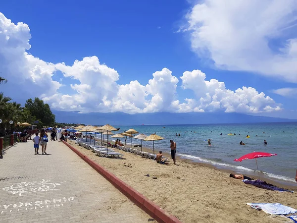 Akyaka, Türkiye - 21 Mayıs 2017: Ege ilinin doğal görünümünü