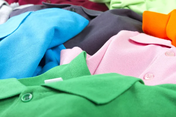 Vista Perto Várias Camisas Coloridas — Fotografia de Stock